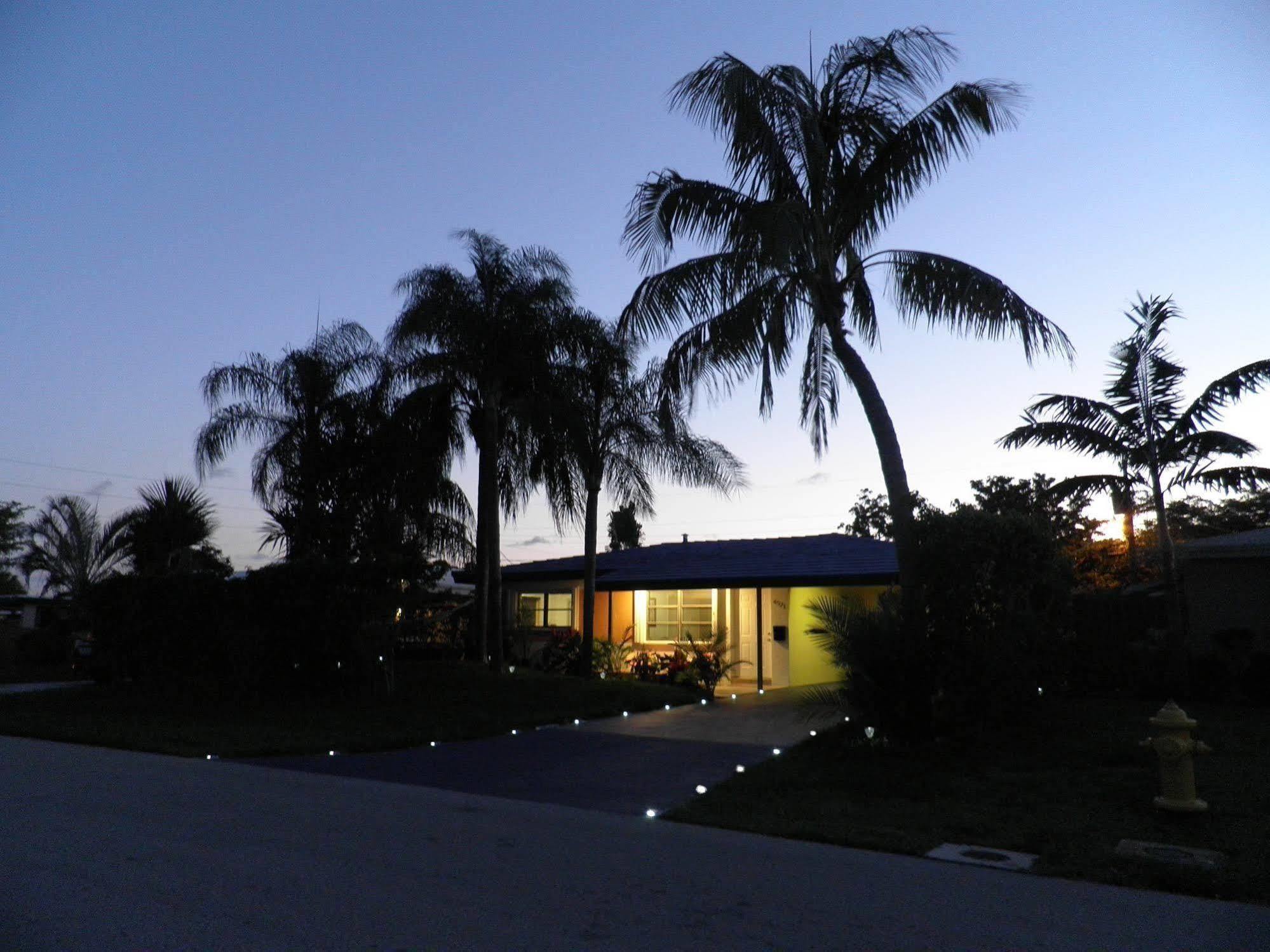 Blue Ocean Guesthouse Oakland Park Esterno foto